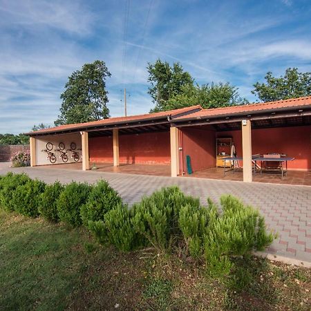 Villa Hacienda Rosemary Muntić Exterior foto