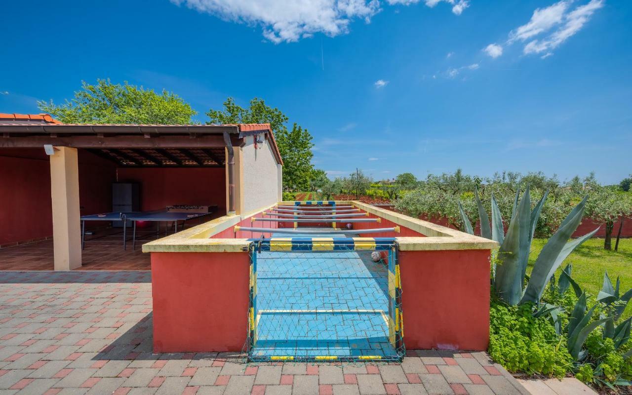 Villa Hacienda Rosemary Muntić Exterior foto